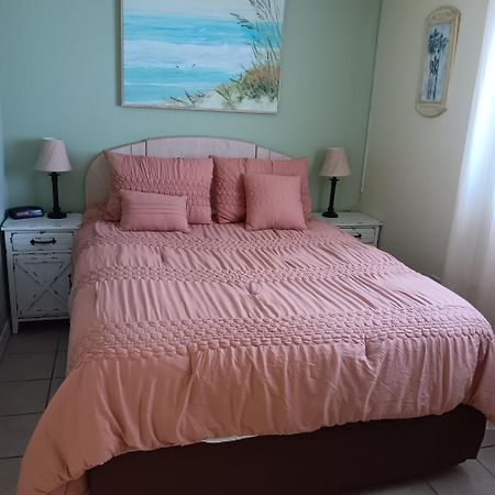 Cozy Beach Getaway Apartment Cape Canaveral Exterior photo